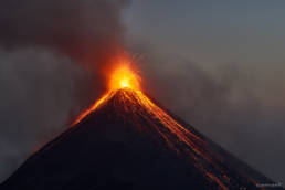 Volcan Fuego Eruption 2017-02-24/25